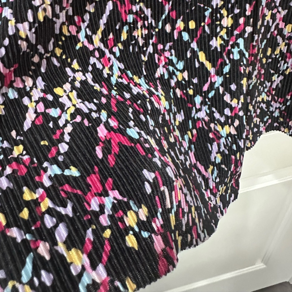 ZAC & RACH Multi Color Button Down Top - Size Medium - Picture 7 of 7